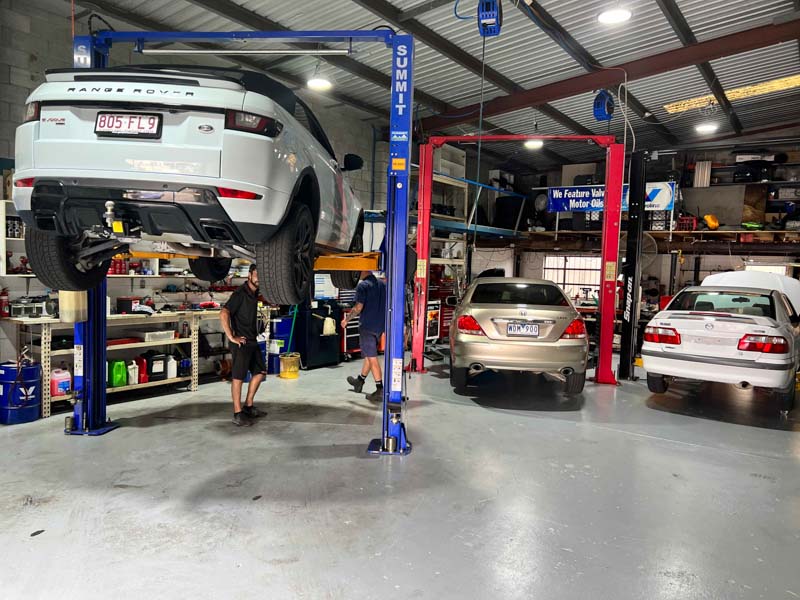 Auto ace garage workshop car servicing